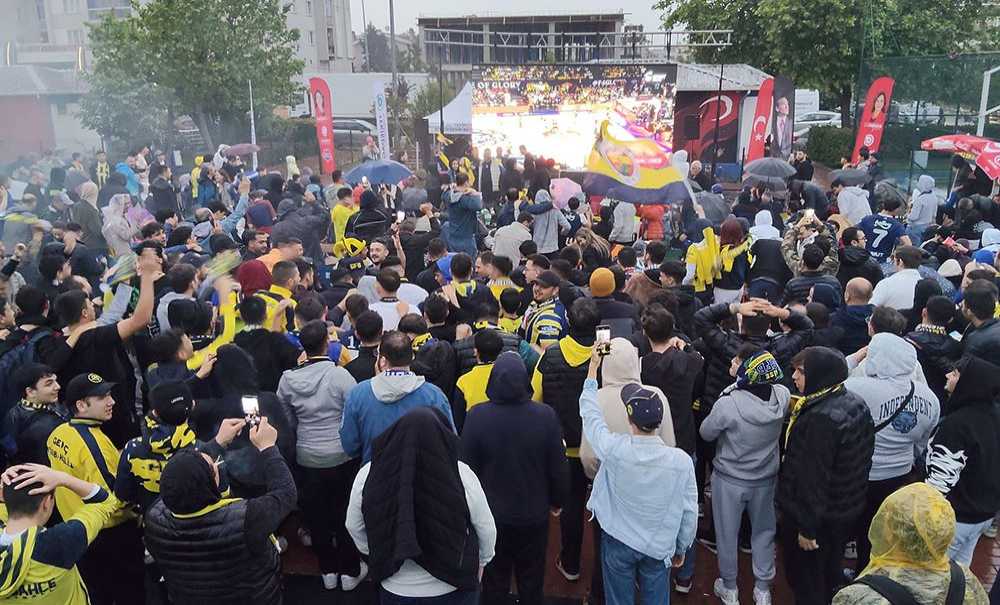 Basketbolda Fenerbahçe Avrupa Şampiyonu Oldu