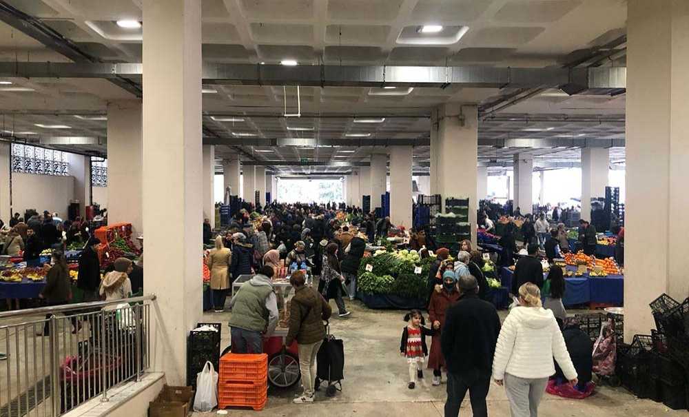 Bayram Öncesi Pazar Yoğunluğu