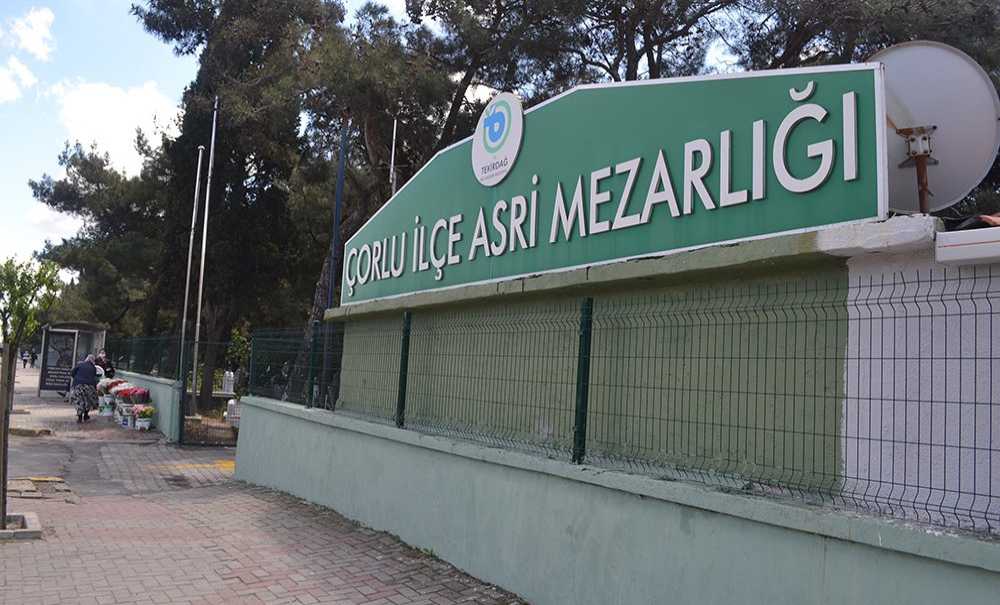 Bayramda Mezarlıklar Ziyaret Edildi