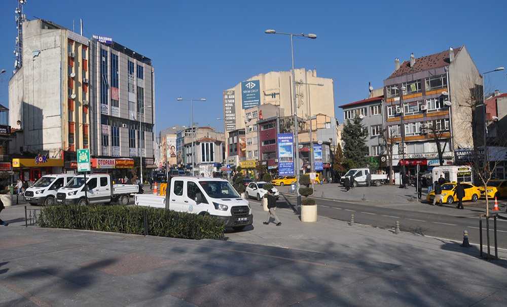 Belediye Araçları Meydanı Zapt Etti!