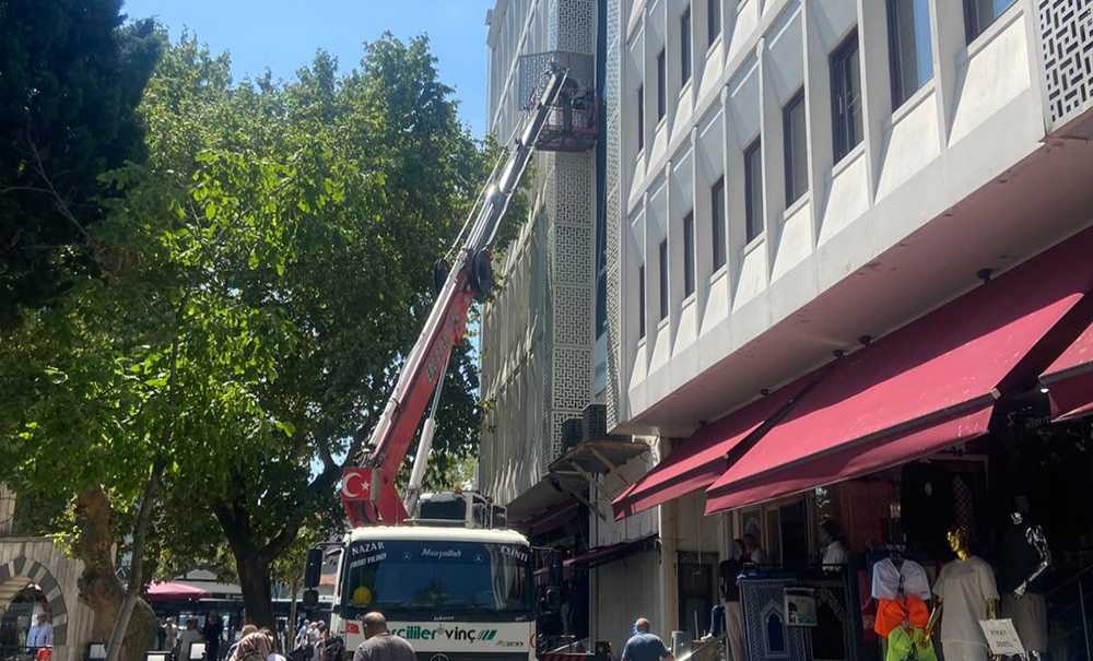 Belediye Binasındaki Klimalara Bakım Yapıldı