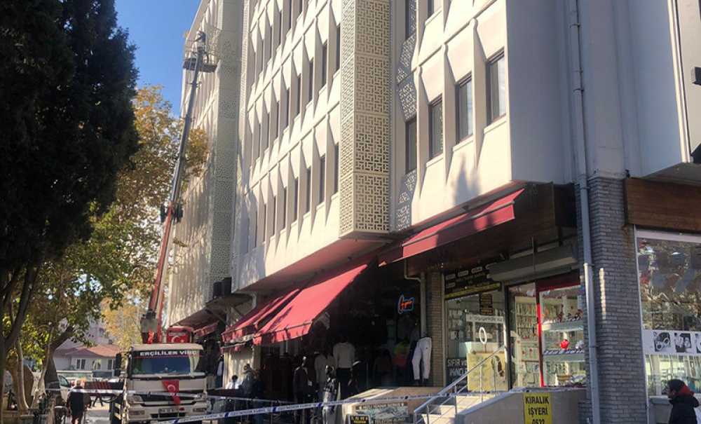 Belediye Binasındaki Klimalara Bakım Yapıldı