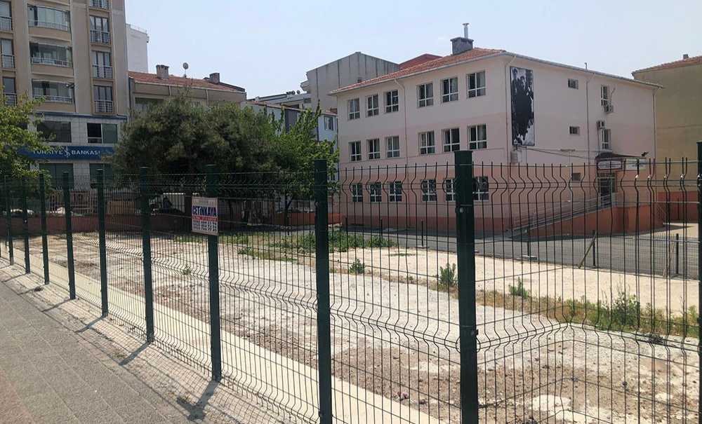 Belediye Bir Yıldır Okul İnşaatına Başlayamadı