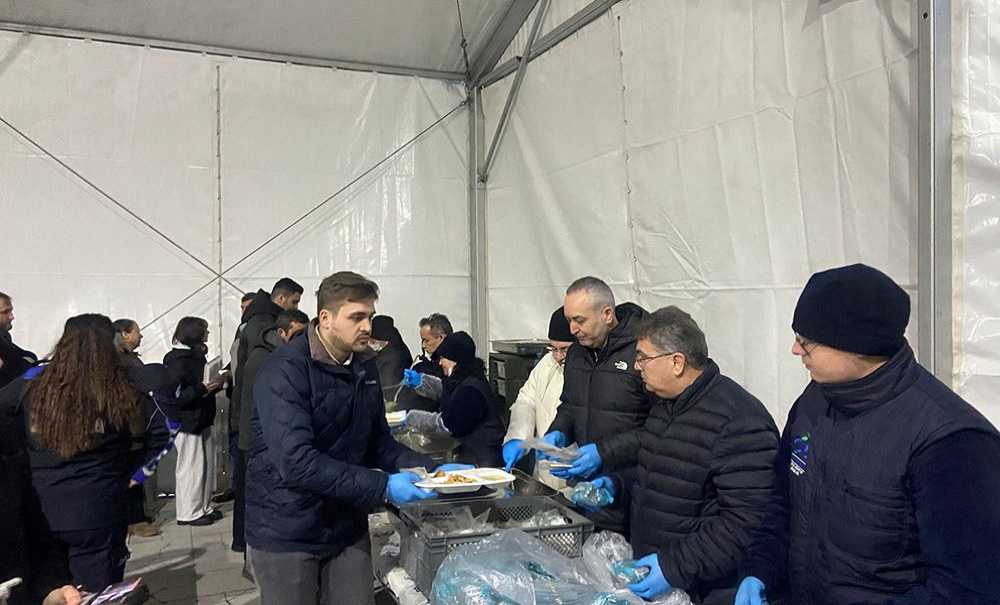 Belediyenin İftar Çadırı Doldu Taştı
