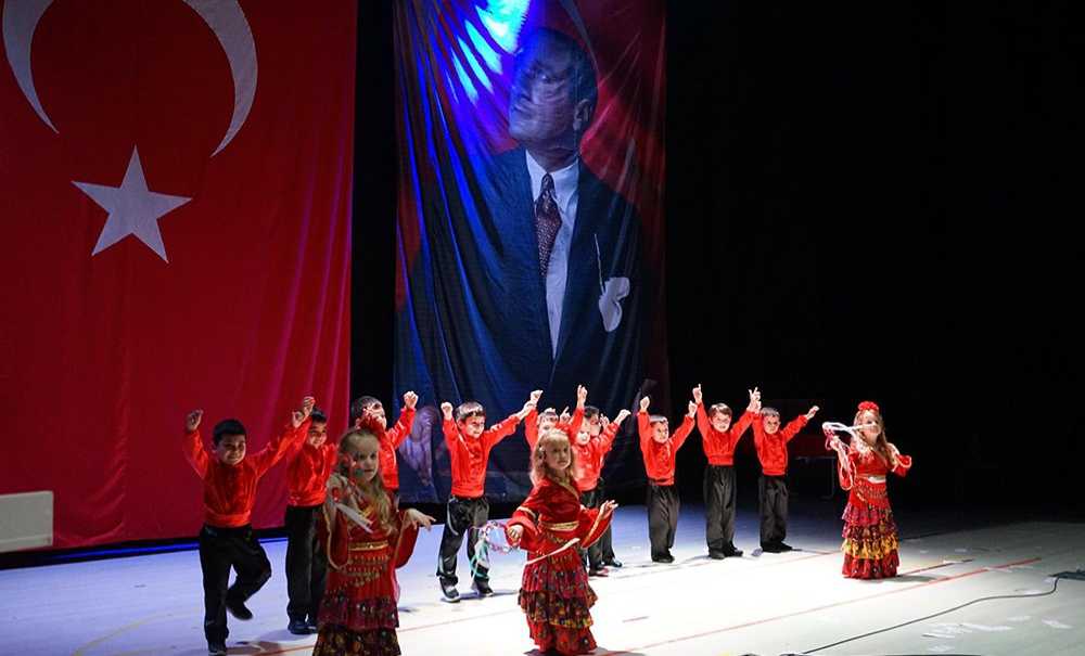 Beren Bebek'ten Renkli Final