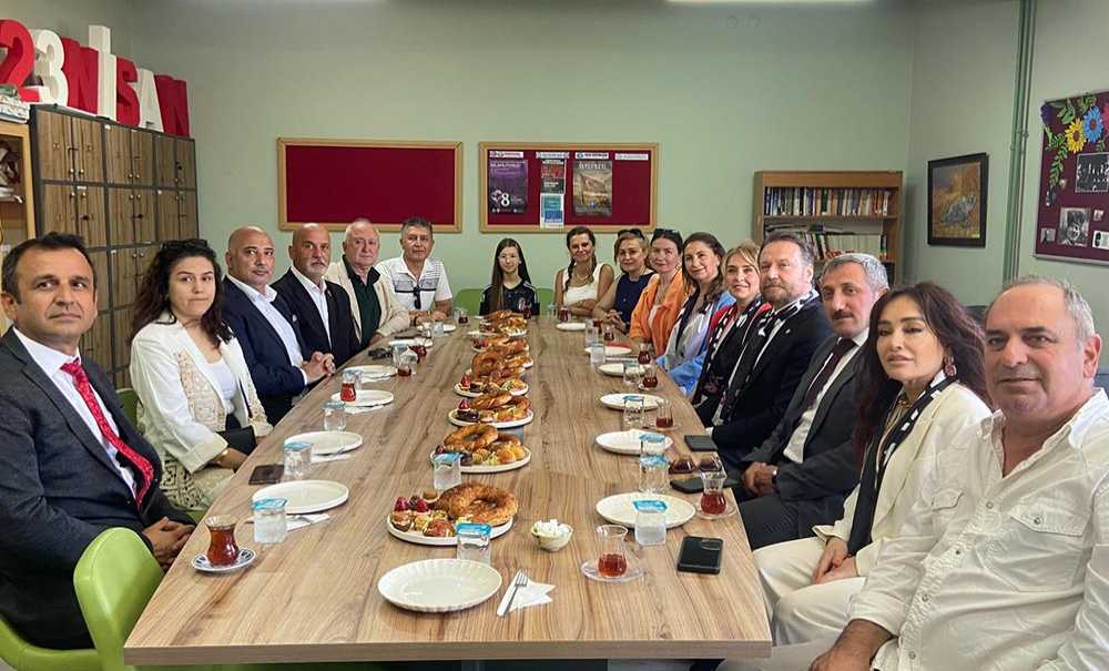 Beşiktaş Kulübü Çocukların Yüzünü Güldürdü