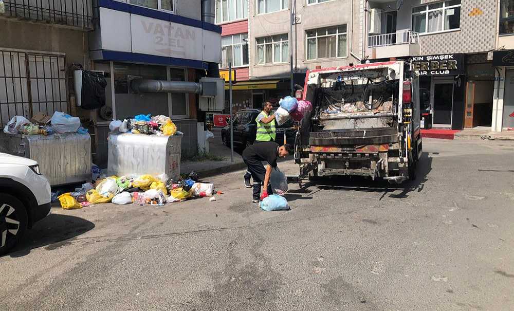 Biriken Çöpler Alındı