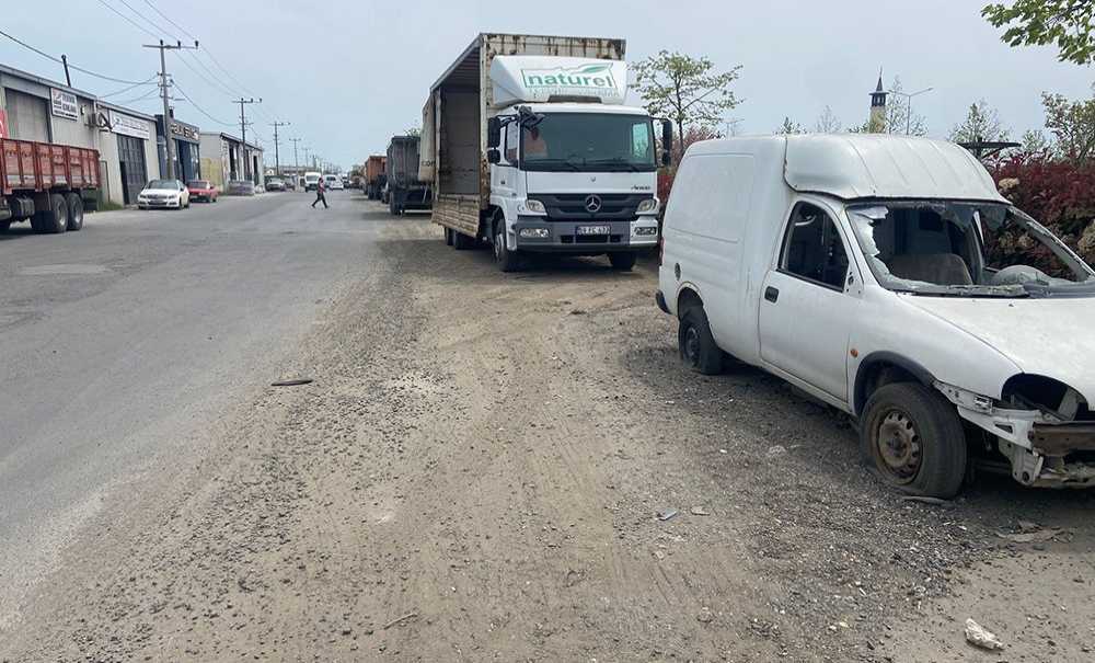 Bölgedeki Dağınıklık Ve Çöpler Tepki Çekiyor