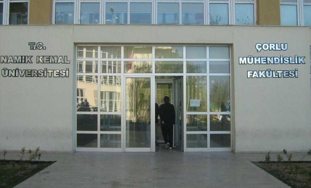 Boşaltılan Fakülte Binası Yıkılacak Mı?