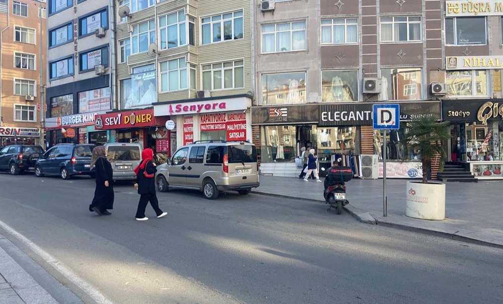 Bu Durak Bu Görüntülerden Ne Zaman Kurtulacak?