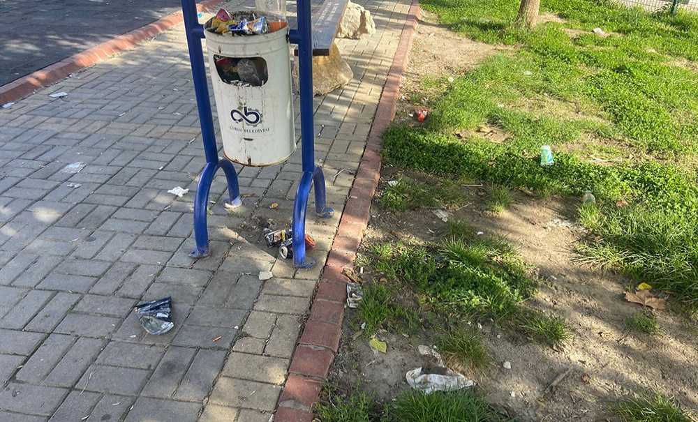 Bu Park Hiç Temizlenmiyor Mu?