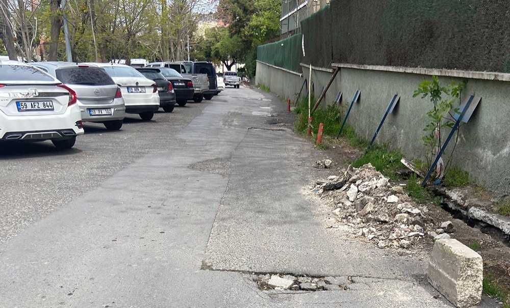 Bu Yol Baştan Sona Yeniden Yapılmalı