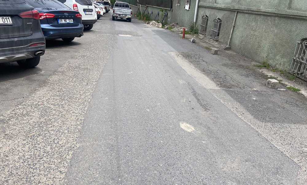 Bu Yol Baştan Sona Yeniden Yapılmalı