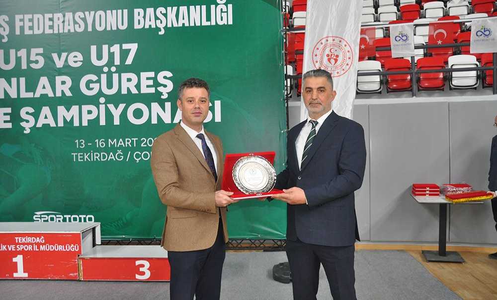 Büyük Salonda Büyük Turnuva