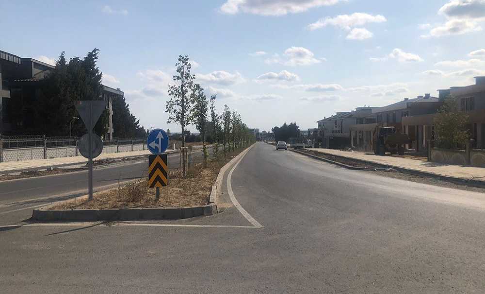 Büyükşehir Yol Çalışmalarını Sürdürüyor