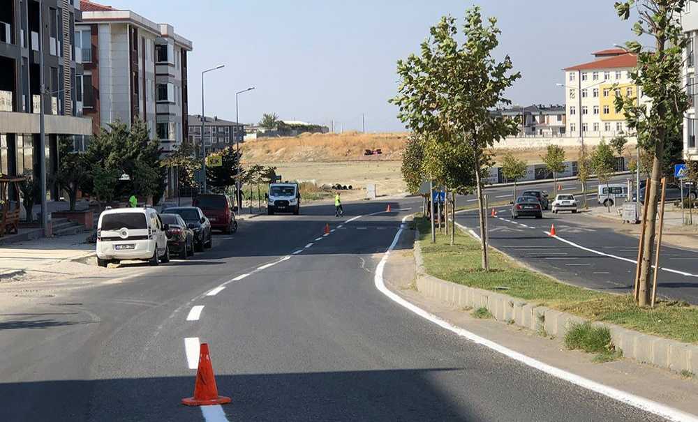 Büyükşehi̇r Yol Çi̇zgi̇leri̇ni̇ Yeni̇li̇yor