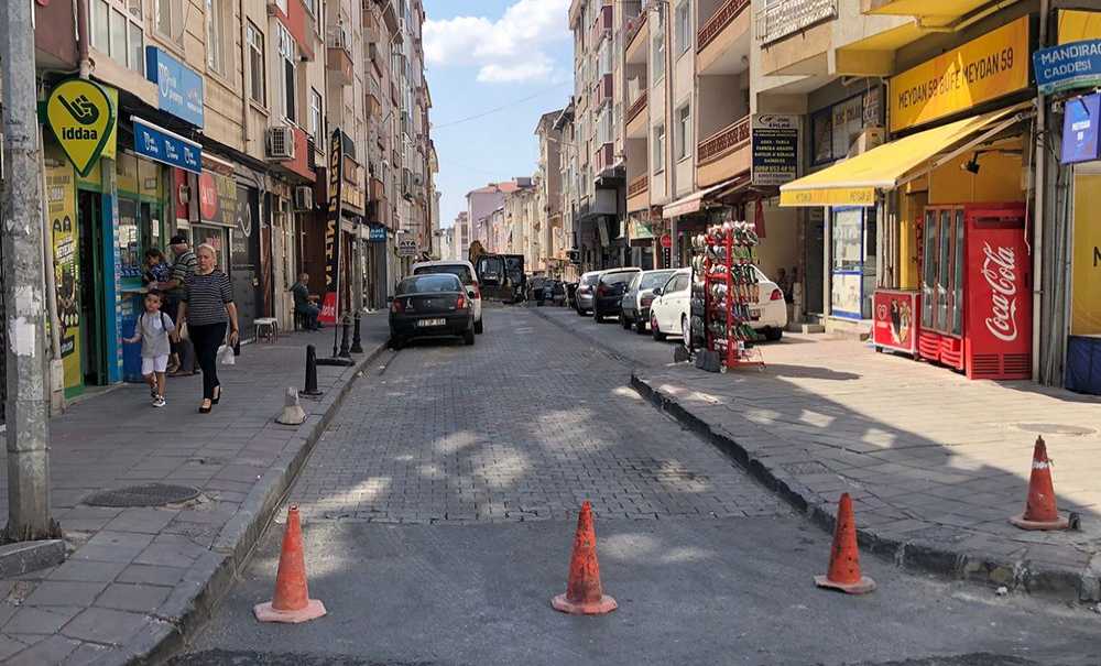 Çalışma İçin Yol Trafiğe Kapatıldı