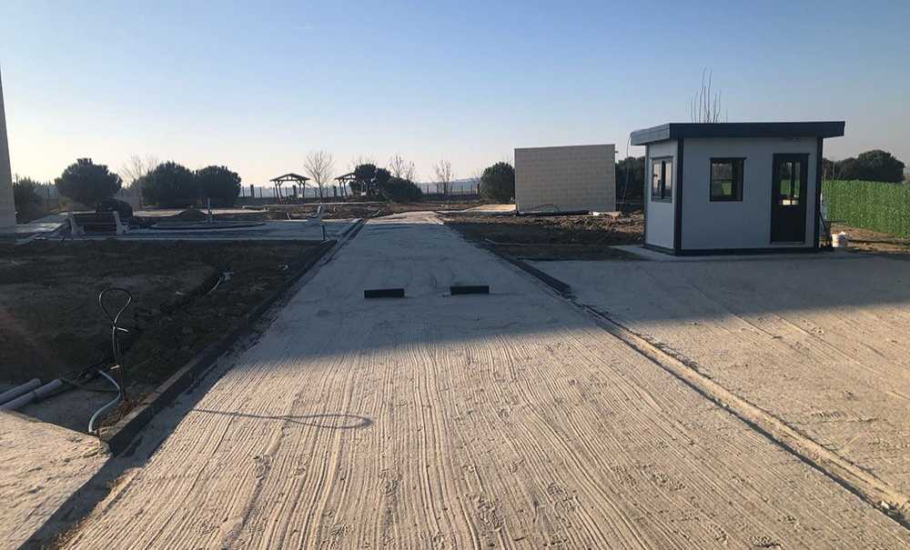 Cami Bir Türlü İbadete Açılmadı