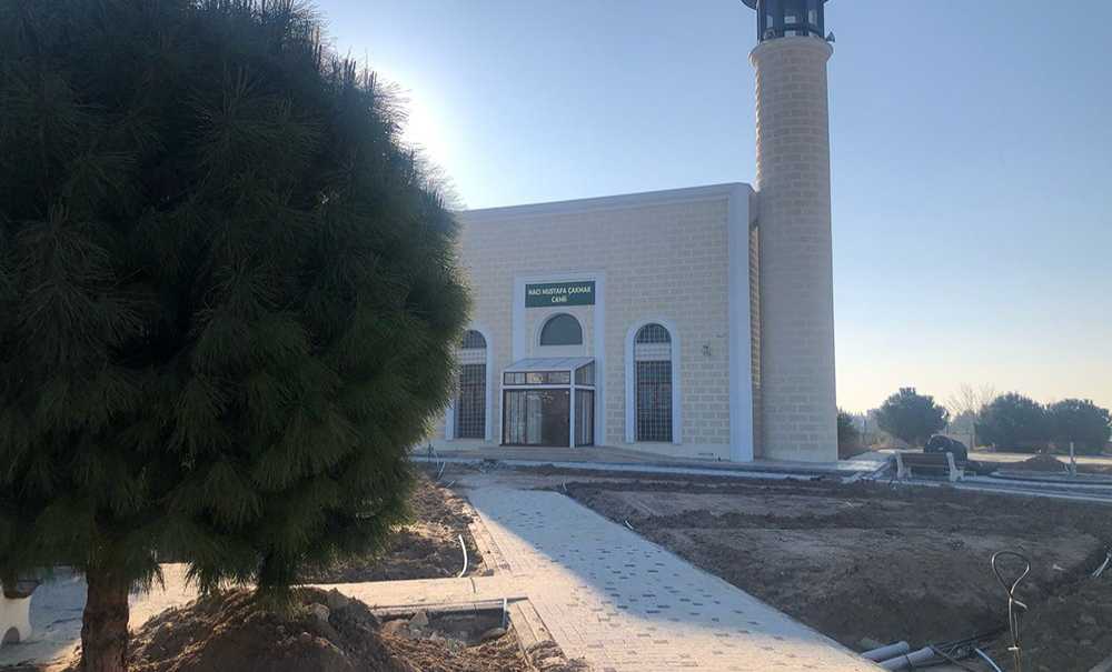 Cami Bir Türlü İbadete Açılmadı