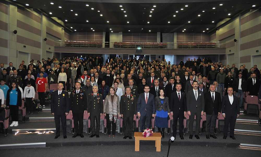 Çanakkale Zaferi'nin 110'Uncu Yılı Kutlandı