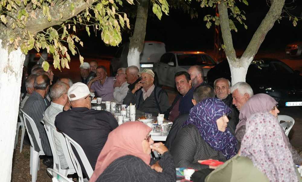 Çay, Kahve Bahane Sohbet Şahane!