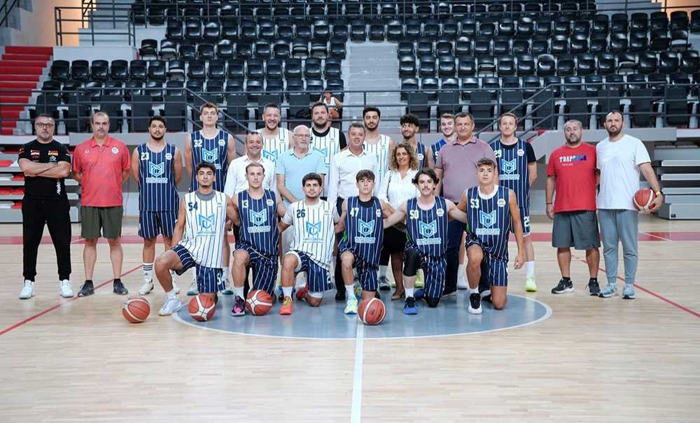 Çbsk Basketbol Takımı Lige Hazır