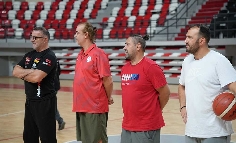 Çbsk Basketbol Takımı Lige Hazır