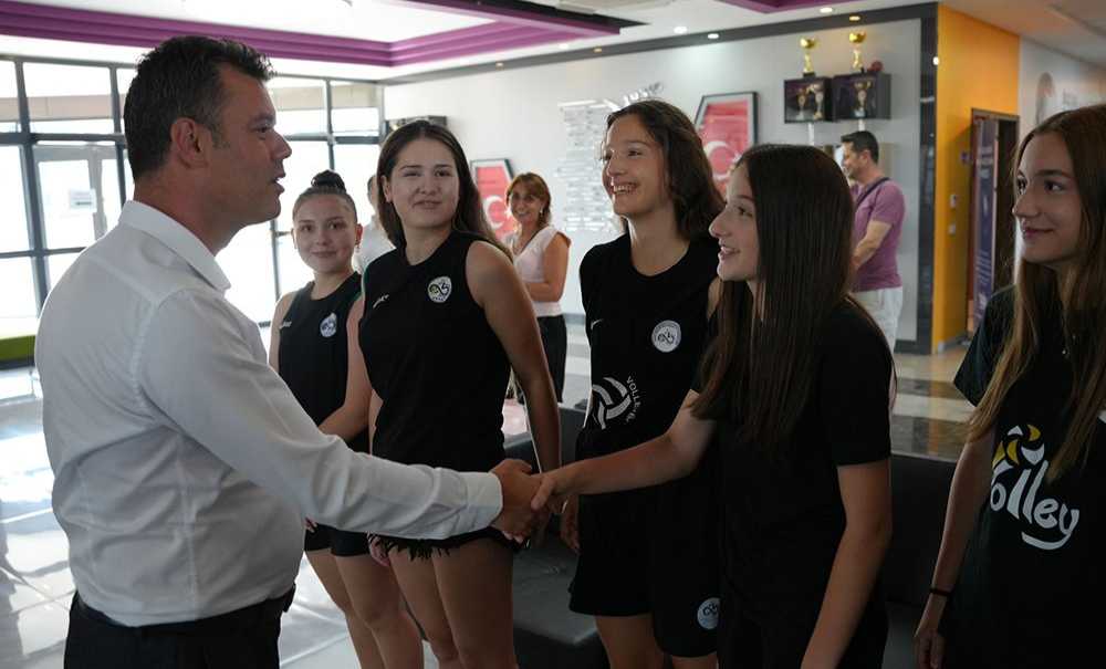 Çbsk Ve Uğur Okullari'ndan Eği̇ti̇m Ve Sporda İş Bi̇rli̇ği̇