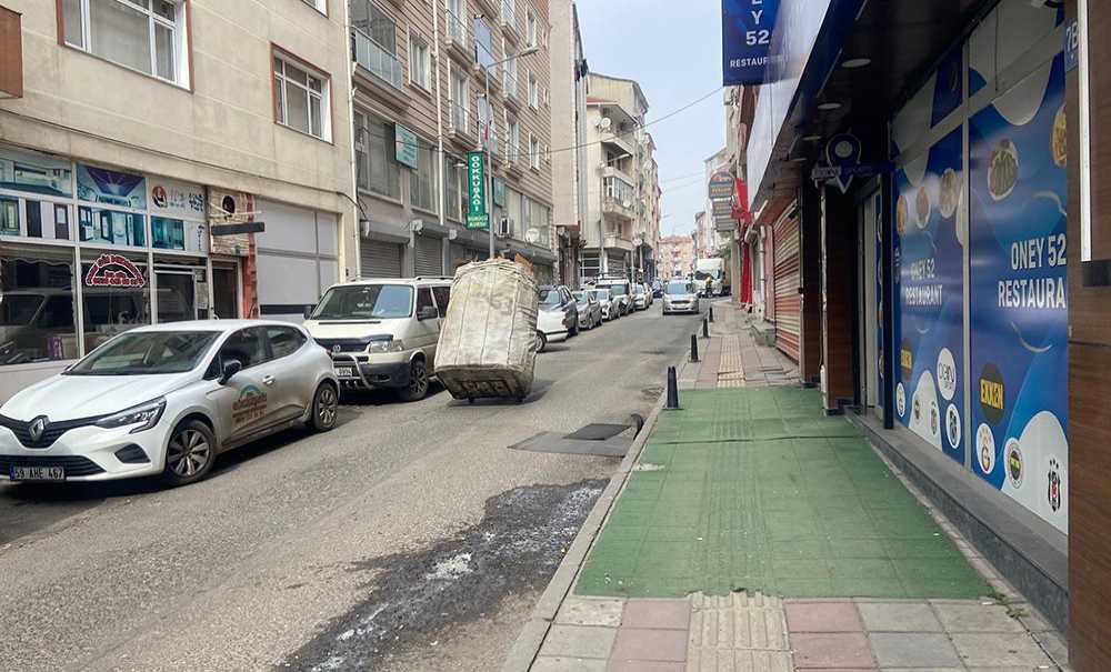 Çekçekçi̇ler Trafi̇ği̇ Olumsuz Etki̇li̇yor