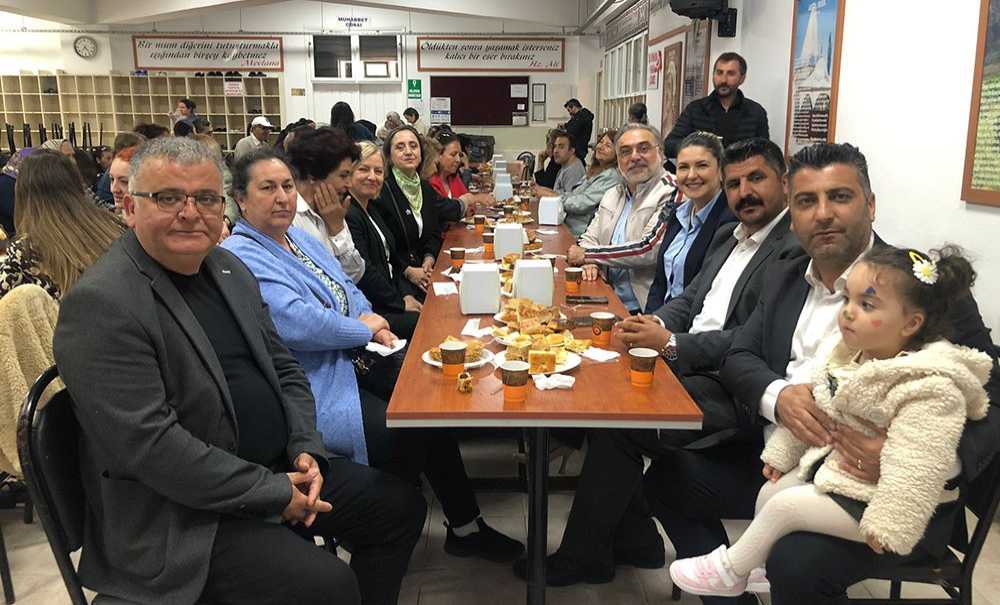 Cem Evinde Anneler Günü Kutlandı