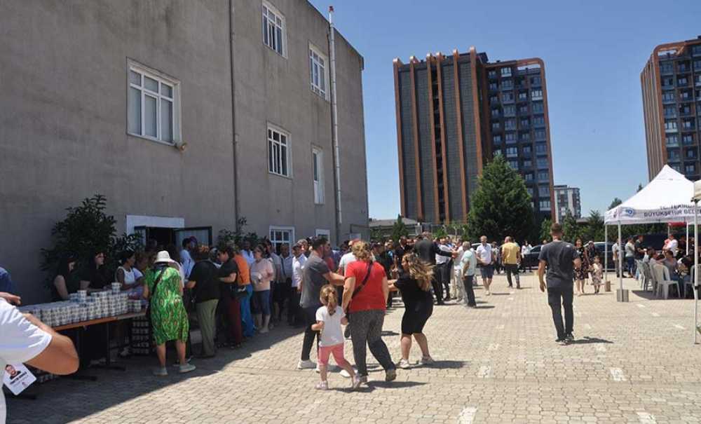 Cem Evi'nde Aşure Programı Düzenlendi