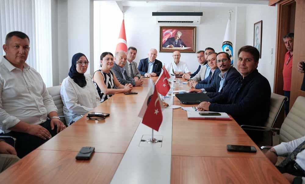 Chp Heyeti Ziyaretlerde Bulundu