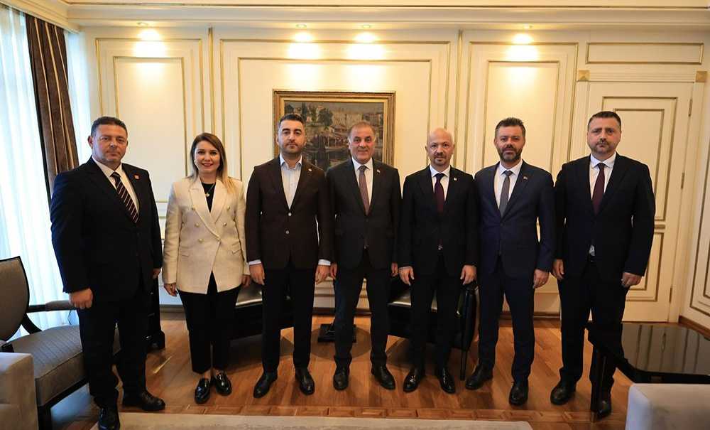 Chp Heyetinden İstanbul Büyükşehir Belediyesine Ziyaret