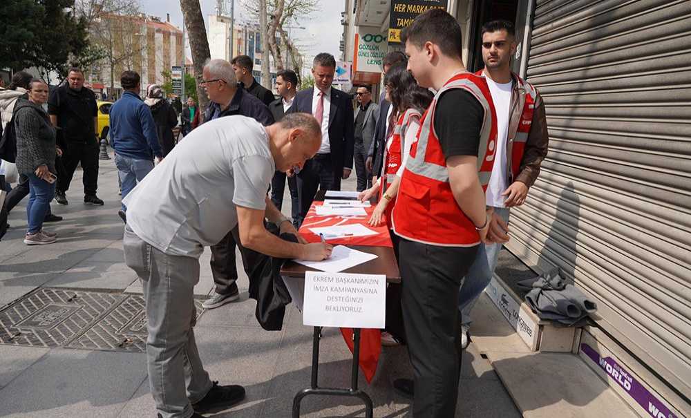 Chp İmza Masası Açtı