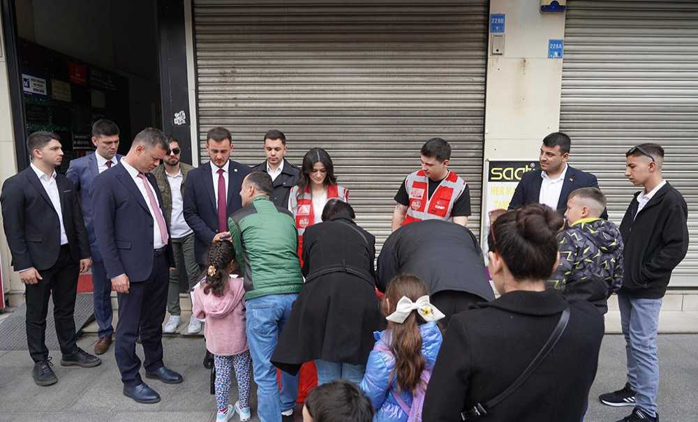 Chp İmza Masası Açtı