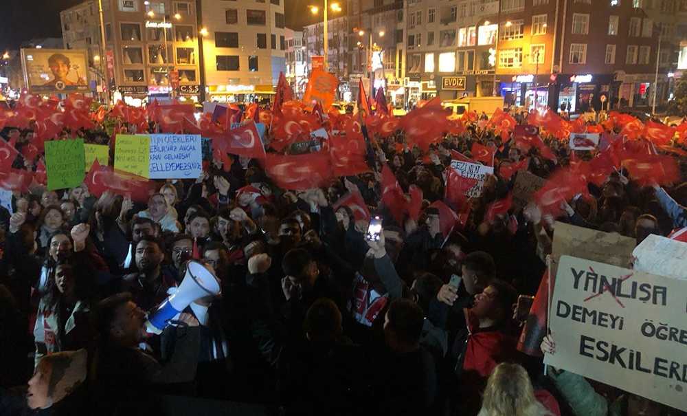 Chp Yine Atatürk Meydanı'nda