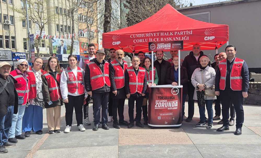 Chp Yine Üyelik Standı Açtı