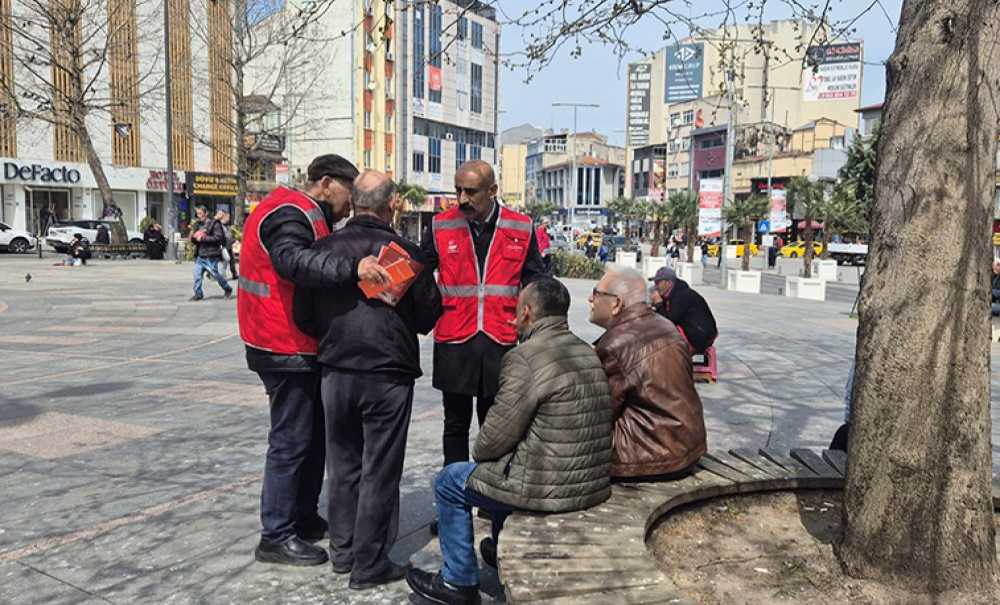 Chp Yine Üyelik Standı Açtı