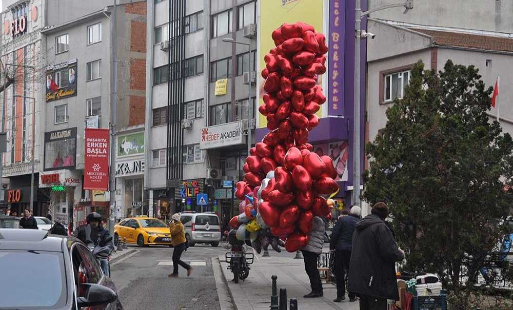 Çiçekçilerde 14 Şubat Yoğunluğu
