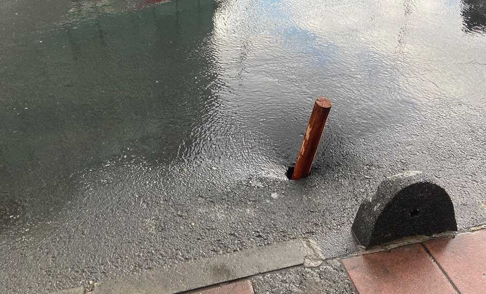 Çöken Yol Böyle Dolduruldu