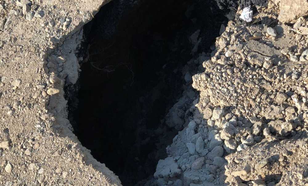 Çöken Yol Tehli̇ke Yaratiyor!