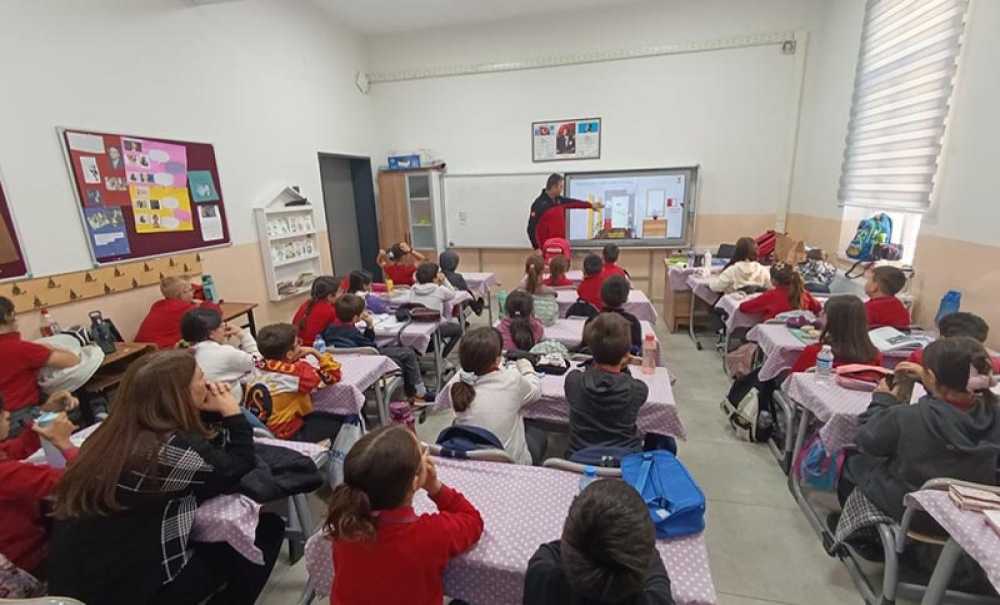 Çorlu Belediyesi Afetlere Karşı Bilinçlendiriyor