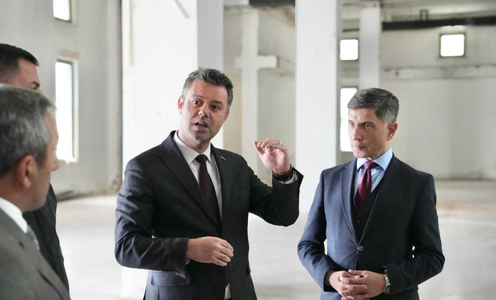 Çorlu Belediyesi Kütüphane Yapıyor