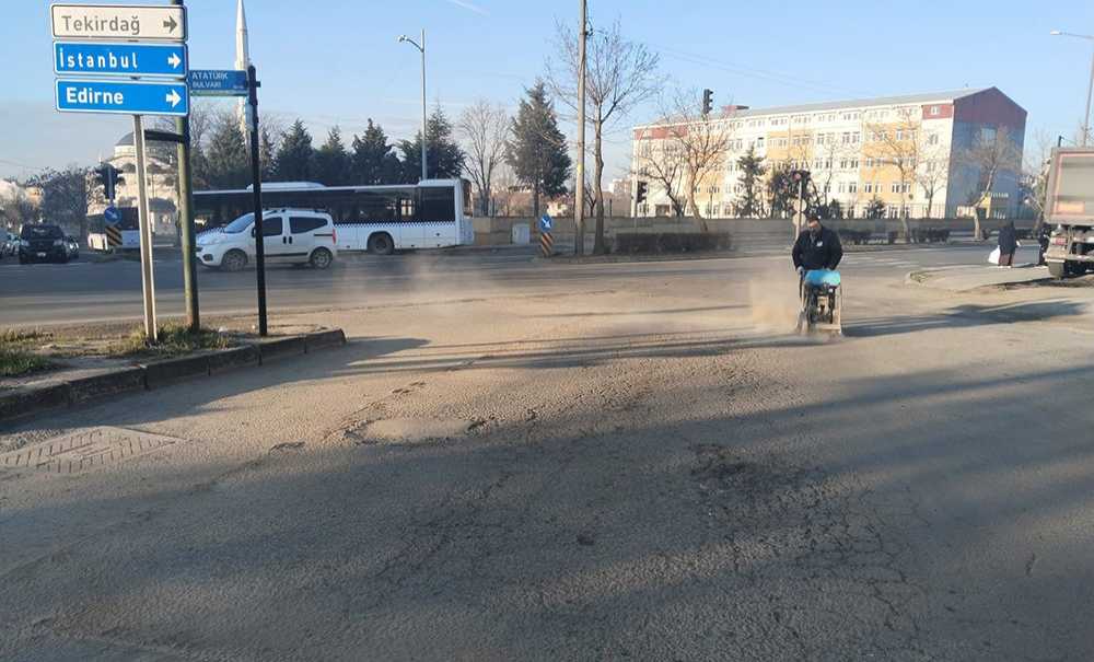 Çorlu Belediyesi'nden Hummalı Yol Çalışması