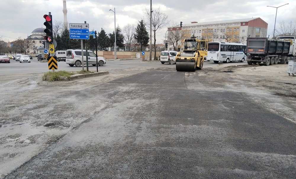 Çorlu Belediyesi'nden Hummalı Yol Çalışması