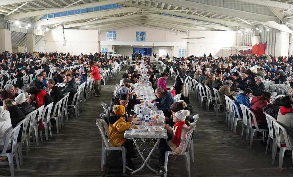 Çorlu Belediyesi'nden Senenin İlk İftar Sofrası