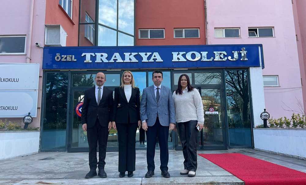 Çorlu Kaymakamı Murat Eren, Özel Trakya Kolejini Ziyaret Etti