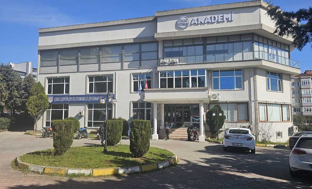 Çorlu Şoförler Odası'ndan Plaka Açıklaması: “Hiçbir Vatandaşımızı Geri Çevirmedik”