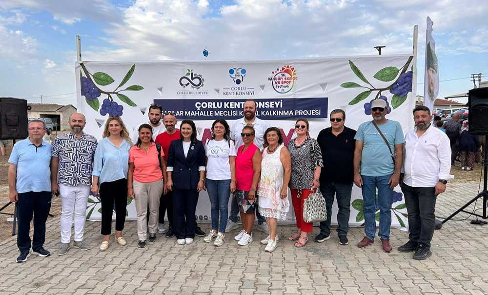 Çorlu'da 3. Aronya Hasat Şenliği Coşkuyla Gerçekleşti