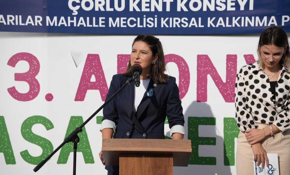 Çorlu'da 3. Aronya Hasat Şenliği Coşkuyla Gerçekleşti